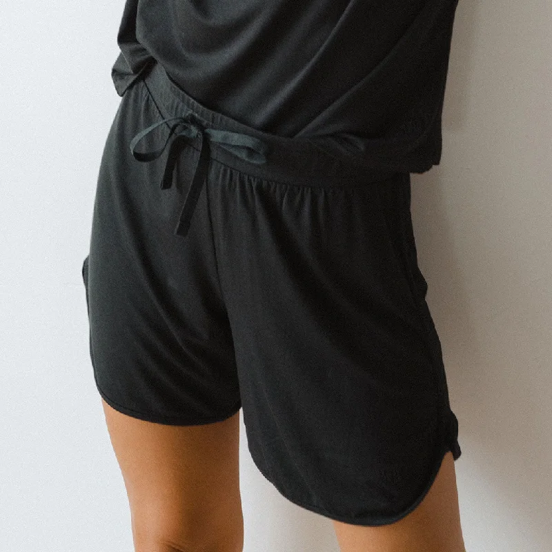 Buy now, pay later – exclusive savings on men’s clothing.  Serenity Shorts, Black