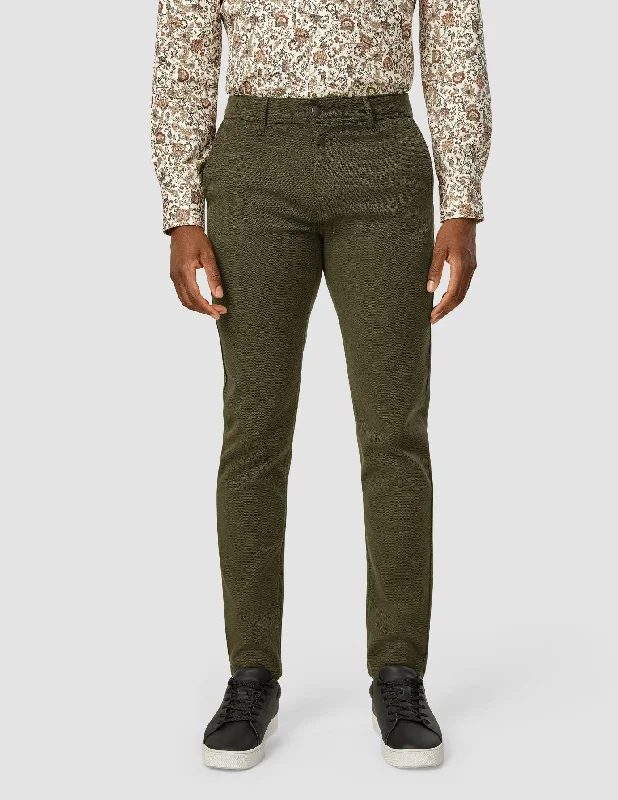 Shop clothing essentials at a fraction of the price – Classic Pants Slim North Green Shop clothing essentials at a fraction of the price – Classic Pants Slim North Green