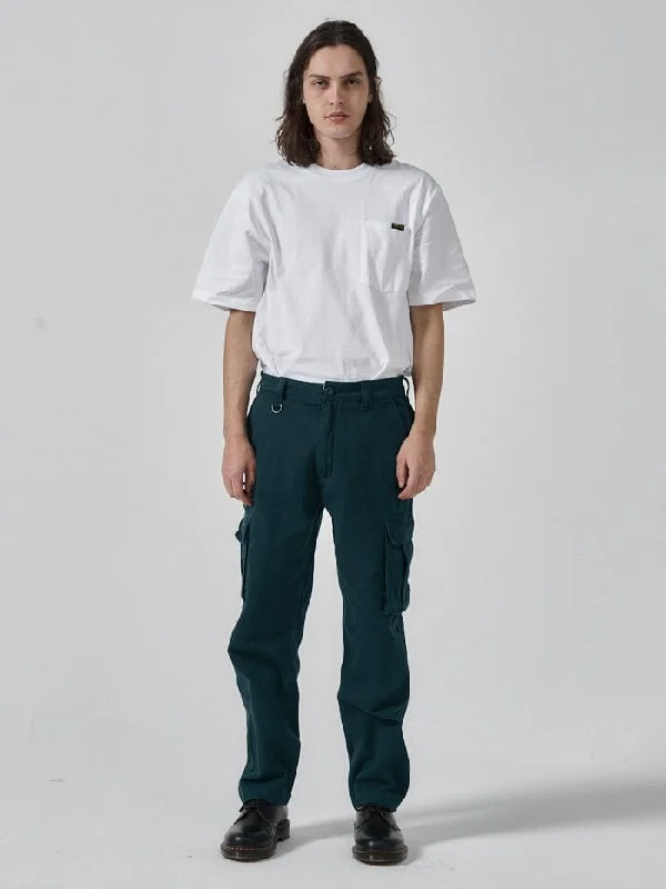 Unbeatable discounts on top-selling apparel – Only available online. Hard Yakka x Thrills Slacker Cargo Pant - Yakka Green Unbeatable discounts on top-selling apparel – Only available online. Hard Yakka x Thrills Slacker Cargo Pant - Yakka Green