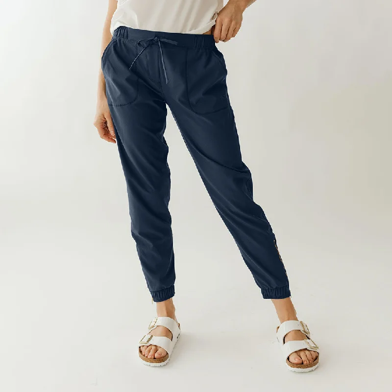 Seasonal clearance – Save on all clothing essentials this weekend. True Blue Jetsetters Seasonal clearance – Save on all clothing essentials this weekend. True Blue Jetsetters