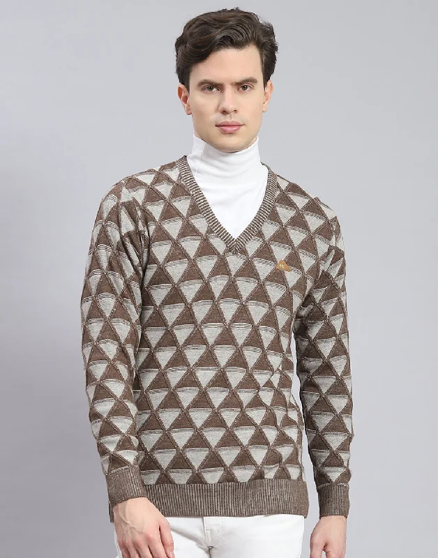 Get the latest styles in clothing – Shop now for unbeatable deals. Men Brown Self Design V Neck Full Sleeve Pullover Get the latest styles in clothing – Shop now for unbeatable deals. Men Brown Self Design V Neck Full Sleeve Pullover
