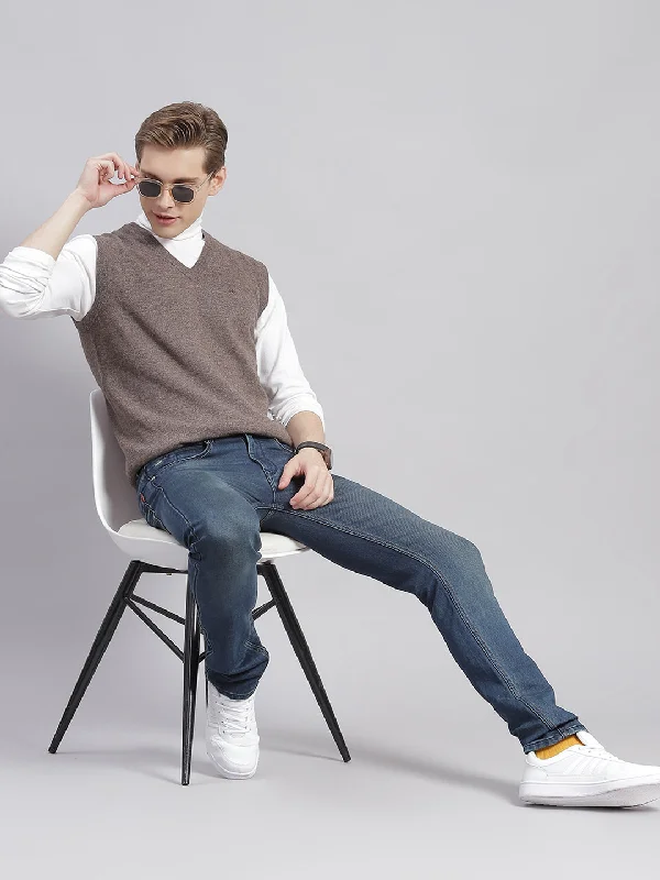 Shop seasonal clothing deals – Big savings on fashion essentials. Men Brown Solid V Neck Sleeveless Sweaters/Pullovers Shop seasonal clothing deals – Big savings on fashion essentials. Men Brown Solid V Neck Sleeveless Sweaters/Pullovers