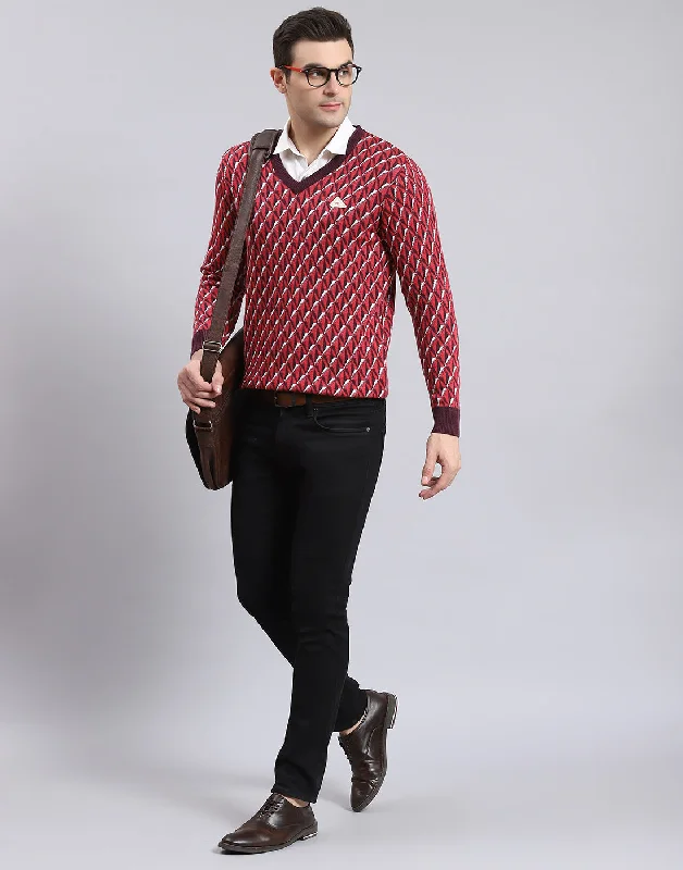 Shop clothing for less – Amazing savings on your favorite styles. Men Purple Self Design V Neck Full Sleeve Sweater Shop clothing for less – Amazing savings on your favorite styles. Men Purple Self Design V Neck Full Sleeve Sweater