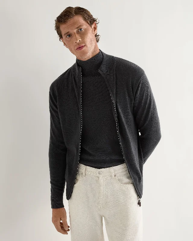 Shop now and save up to 40% on men’s wardrobe essentials. Men's Knightsbridge Full Zip Cashmere Sweater Anthracite Grey Shop now and save up to 40% on men’s wardrobe essentials. Men's Knightsbridge Full Zip Cashmere Sweater Anthracite Grey