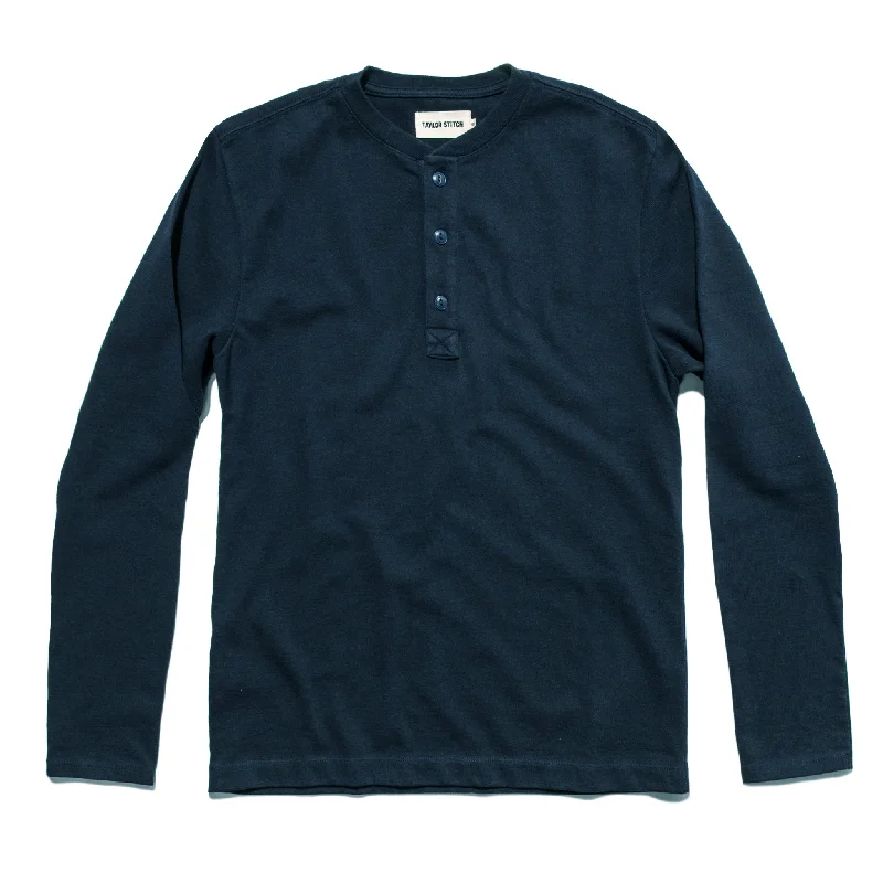 The Heavy Bag Henley in Navy