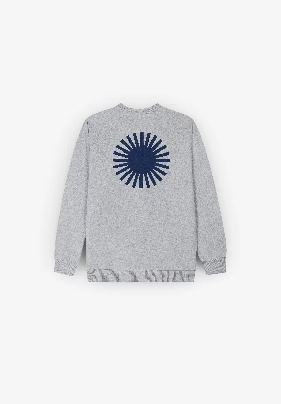Upgrade your wardrobe with stylish men's apparel – now on sale! THINKING MU | SOL ESPALDA AZUL Upgrade your wardrobe with stylish men's apparel – now on sale! THINKING MU | SOL ESPALDA AZUL