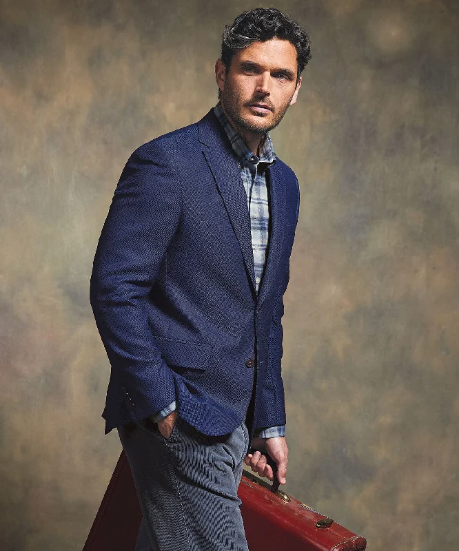 Get the latest trends in men’s clothing – huge savings inside. Luxe All-Season Wool Travel Blazer Get the latest trends in men’s clothing – huge savings inside. Luxe All-Season Wool Travel Blazer