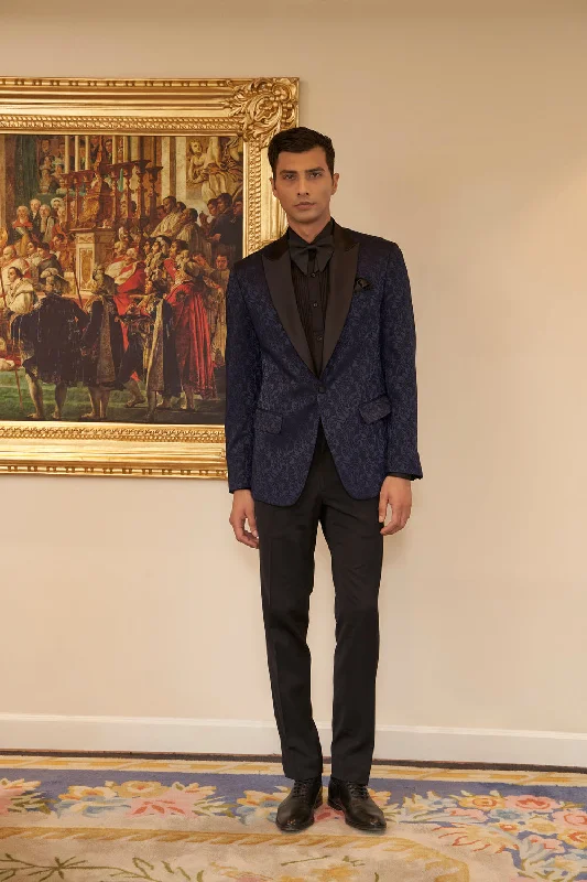 Don’t miss out on men’s fashion sales – shop today and save big! Blue Jacquard Tuxedo Top Don’t miss out on men’s fashion sales – shop today and save big! Blue Jacquard Tuxedo Top