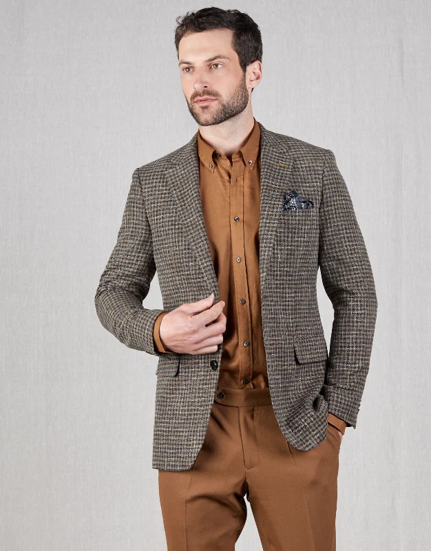 Shop smart, save big – men’s clothing sale on now! Hawker Brown & Blue Guncheck Blazer Shop smart, save big – men’s clothing sale on now! Hawker Brown & Blue Guncheck Blazer