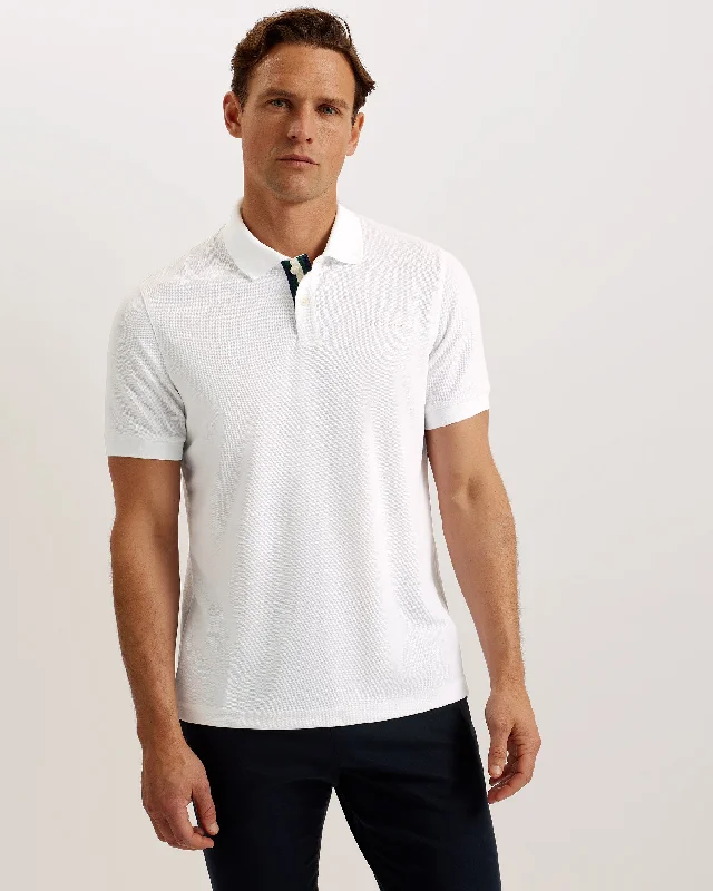 Save on stylish, high-quality clothing for every occasion – Karty SS Branded Polo Shirt White Save on stylish, high-quality clothing for every occasion – Karty SS Branded Polo Shirt White