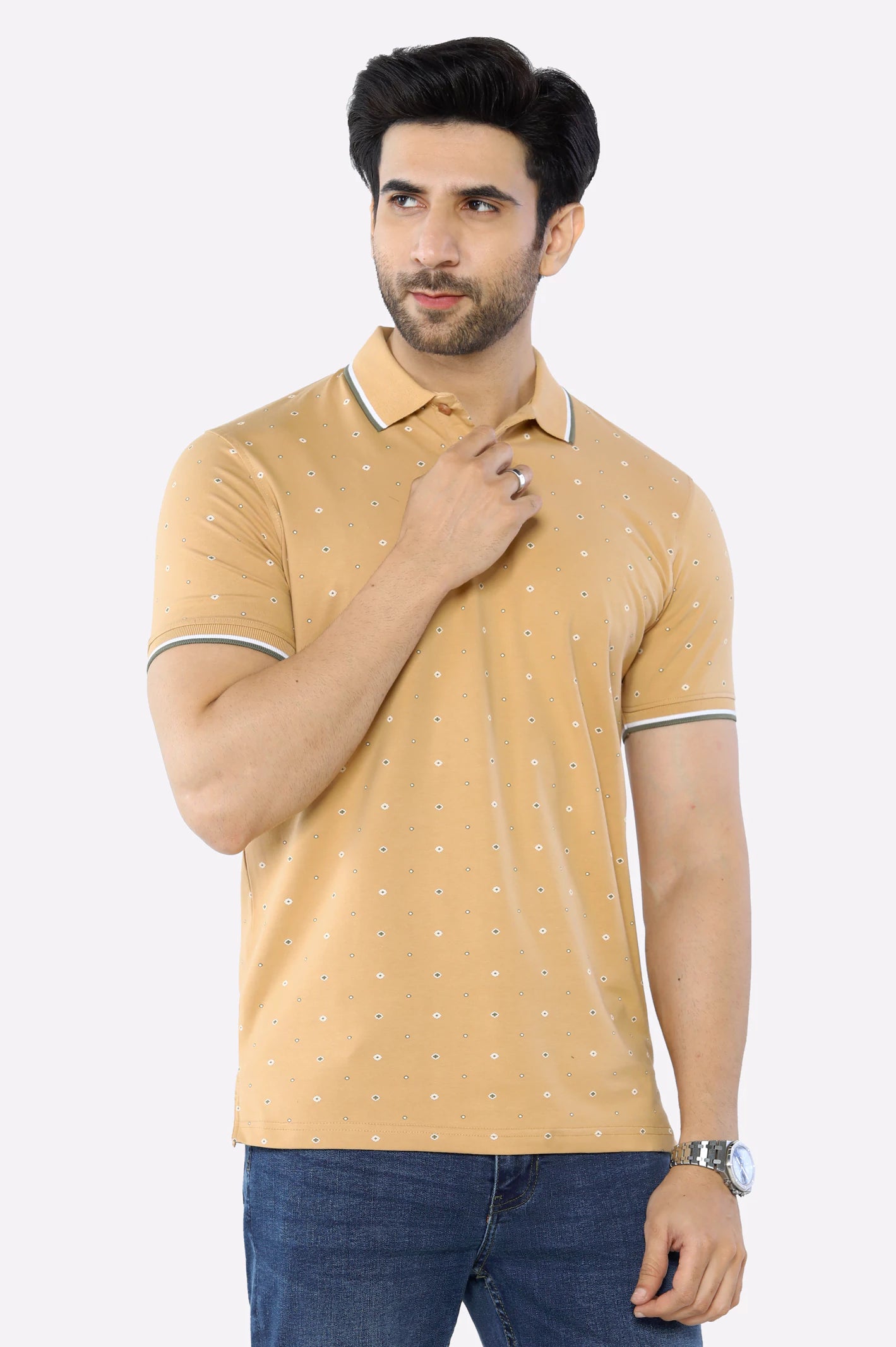 Men’s wardrobe essentials now at unbeatable prices.  Beige Printed Polo