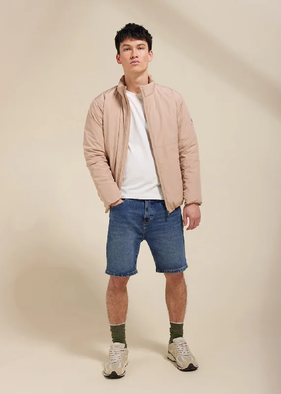 Upgrade your wardrobe with stylish clothing at discounted prices. Blouson léger en duvet Clark Cuban sand Upgrade your wardrobe with stylish clothing at discounted prices. Blouson léger en duvet Clark Cuban sand